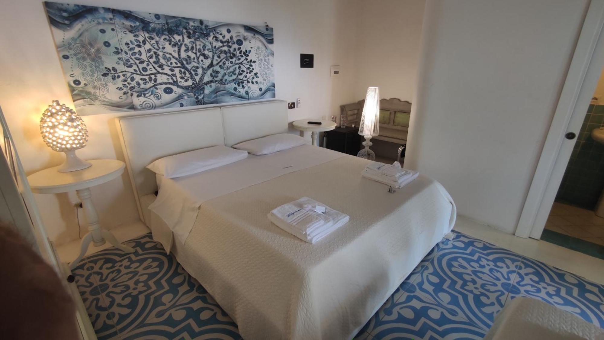 Halgoduria Otel Santa Marina Salina Oda fotoğraf
