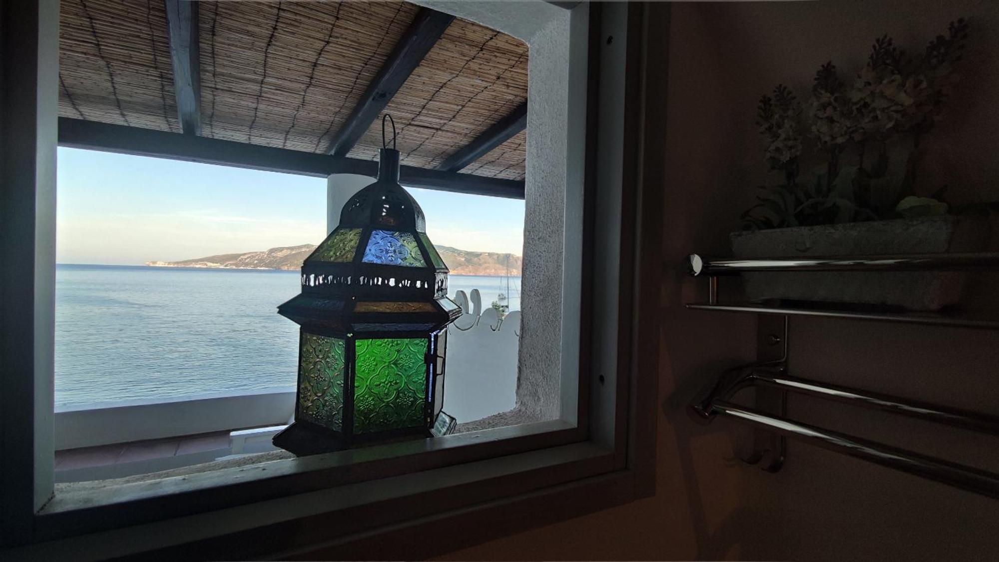 Halgoduria Otel Santa Marina Salina Oda fotoğraf